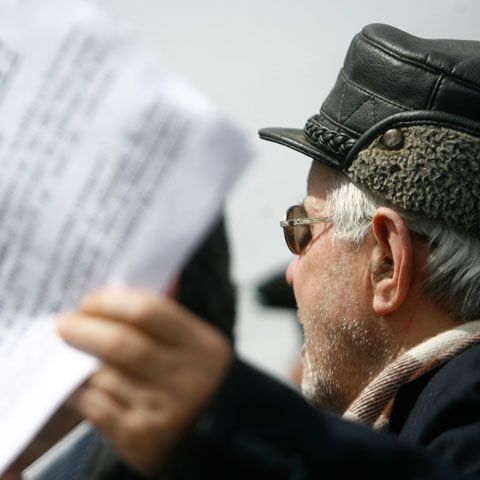 Pensionarii care vor să lucreze la stat o pot face în calitate de Persoane Fizice Autorizate