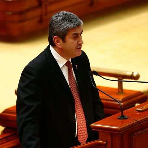 Moment de cumpănă în PSD: Gabriel Oprea, ministrul de Interne, ar putea să rămână fără sprijinul politic al partidului