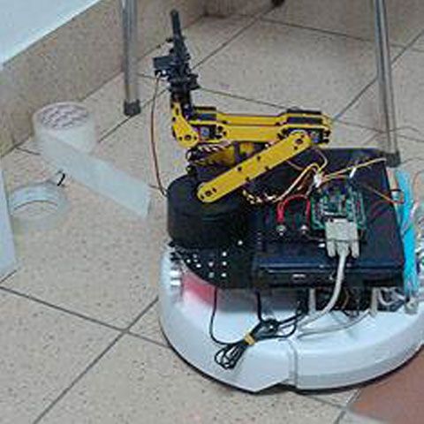 Ziua Roboţilor Inteligenţi, la Universitatea din Cluj