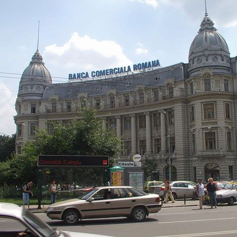 Conducerea BCR a făcut o nouă ofertă sindicaliştilor, iar aceştia au revocat hotărărea de a porni greva