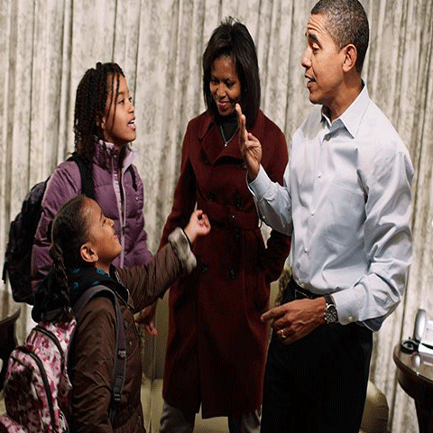 Barack Obama, considerat un idiot de viitoarea sa soţie