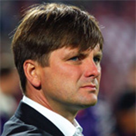 Preşedinţii de club din Liga I cred că Uhrin ar trebui lăsat să antreneze pe CFR Cluj