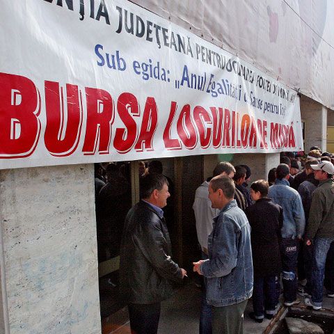 Piaţa muncii este blocată - ANOFM spune că nu se mai fac angajări aproape deloc
