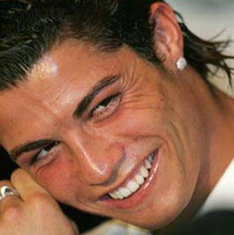 Cristiano Ronaldo: "Rămân la Manchester United toată viaţa" 