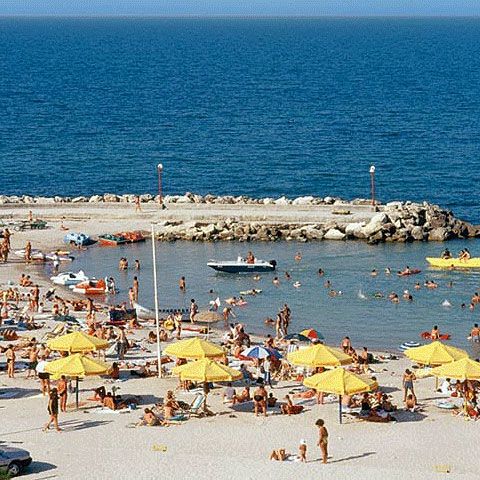 Pachetele turistice pentru litoral, cumpărate la început de an, sunt cu 30% mai ieftine