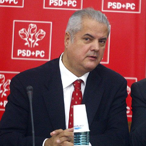 Adrian Năstase: Cred că Traian Băsescu îşi doreşte un Parlament fără nicio cameră
