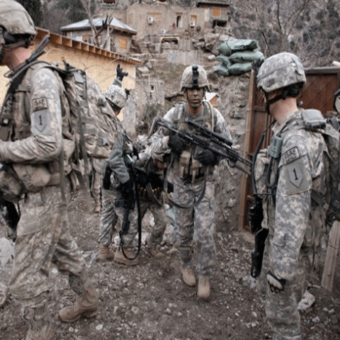 Hillary Clinton la audieri: "Forţa militară va fi uneori necesară"