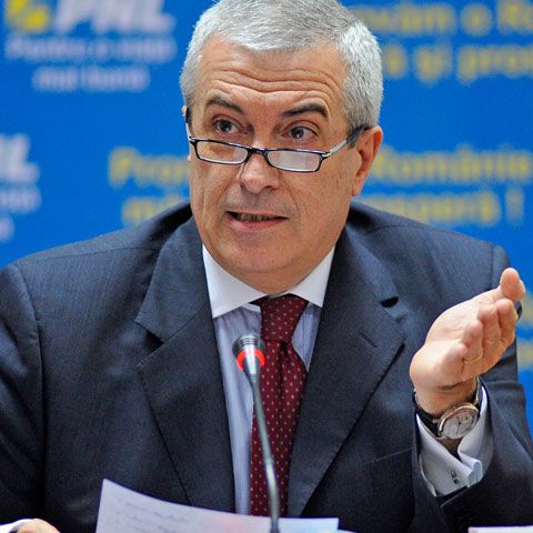 Tăriceanu reiterează că OUG privind interzicerea cumulului pensii-salarii este o gravă eroare