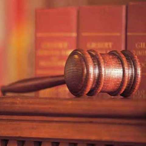 CSM îi cere lui Boc să revină asupra declaraţiilor despre magistraţii cu pensie şi salariu