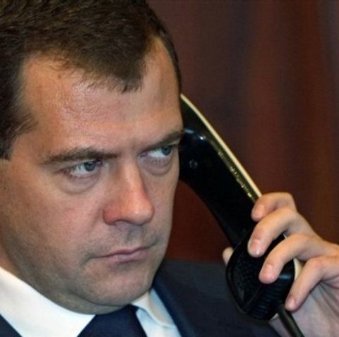 Medvedev l-a sunat pe Iuşcenko pentru a-l invita la summitul gazului