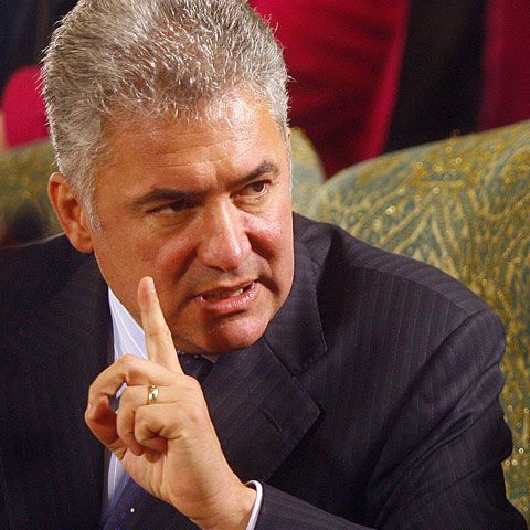 Procesul dintre Videanu şi Vanghelie a fost suspendat, deoarece aceştia nu s-au prezentat în instanţă