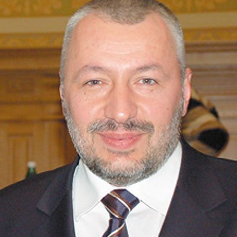 Iulian Fota: România trebuie să îşi consolideze rolul de membru al NATO şi al UE