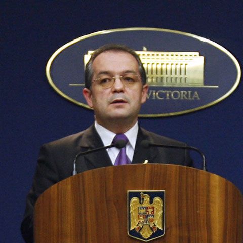 Guvernul prevede deficit bugetar de 2% din PIB, creştere economică de 2,5%