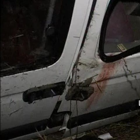 O profesoară a murit şi 5 dascăli au fost răniţi după ce maşina a derapat 