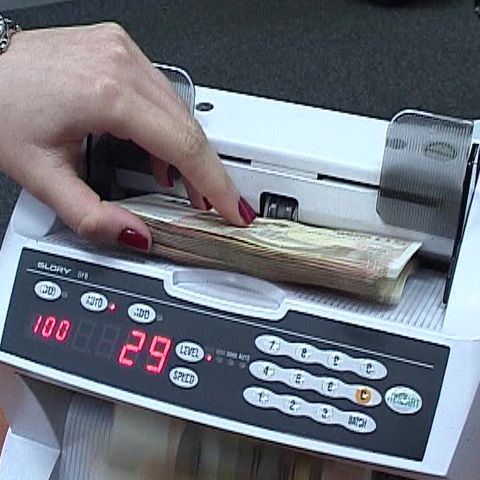 Comisioane surpriză la bănci