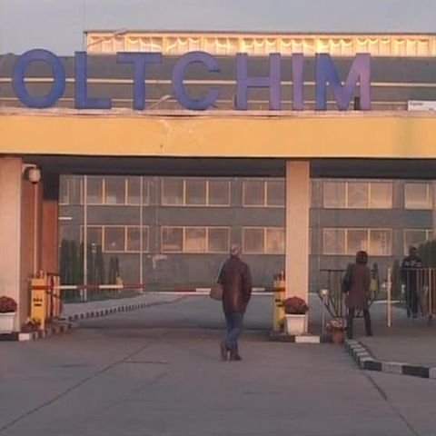 Peste 3.000 de muncitori de la combinatul Oltchim vor protesta joi 