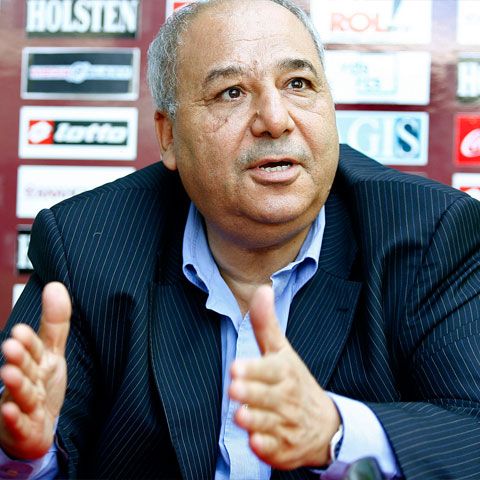 Taher susţine că George Copos nu-i mai răspunde la telefon