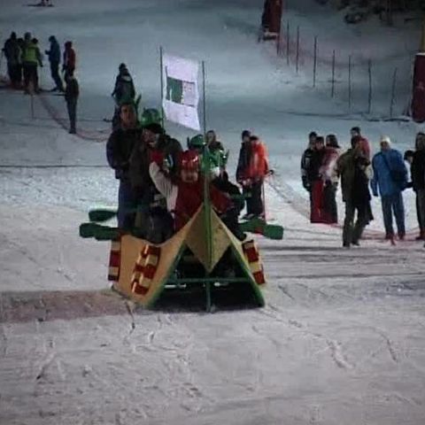 La Poiana Braşov s-a desfăşurat o întrecere a săniilor ciudate 