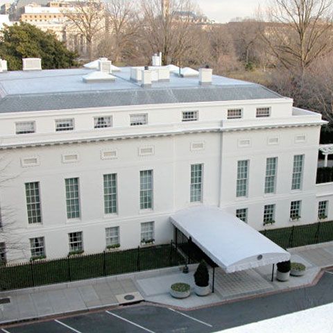 O echipă de consilieri foarte bine pregătiţi au venit marţi la Casa Albă, odată cu Barack Obama