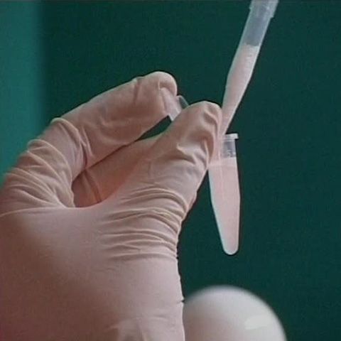 Ion Bazac: Campania de vaccinare împotriva cancerului de col uterin a fost un eşec