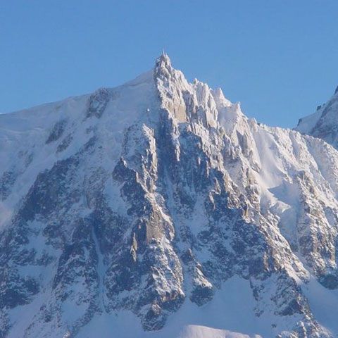 Patru alpinişti au decedat în timp ce escaladau masivul Mont Blanc