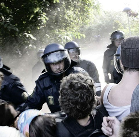 Un suporter a fost împuşcat de poliţişti, la o partidă amicală din Uruguay 