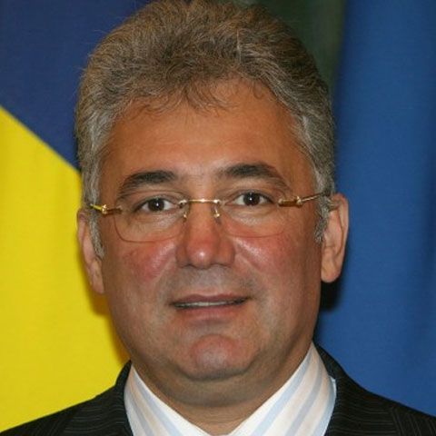 Adriean Videanu: În 2008, politica guvernamentală a fost iresponsabilă
