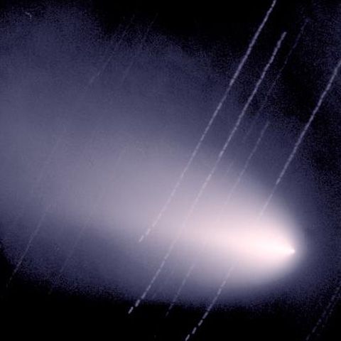 Cometele sunt mereu orientate cu faţa spre soare