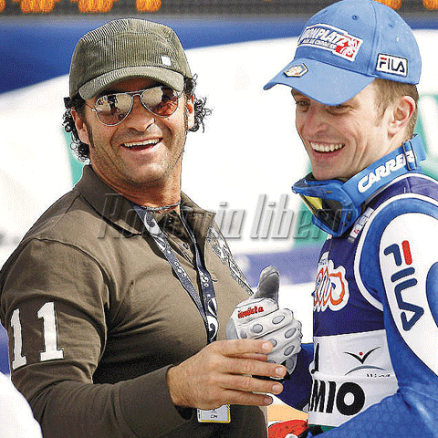 Românii au rămas fără zăpadă, Tomba şi concurs de schi la Azuga