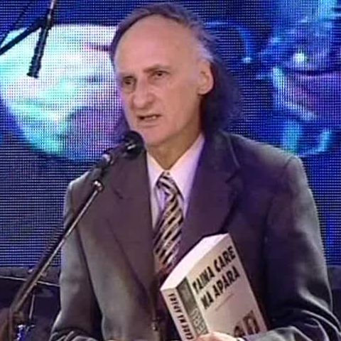 Funeraliile poetului Grigore Vieru vor avea loc astăzi la Cimitirul Armenesc din Chişinău 