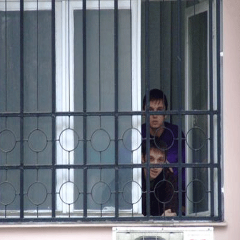 Refugiaţii din ambasada din Chişinău nu pot fi extrădaţi