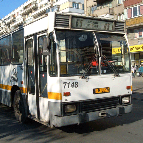 După modelul RATB firmele private de transporturi cer subvenţie de la primărie