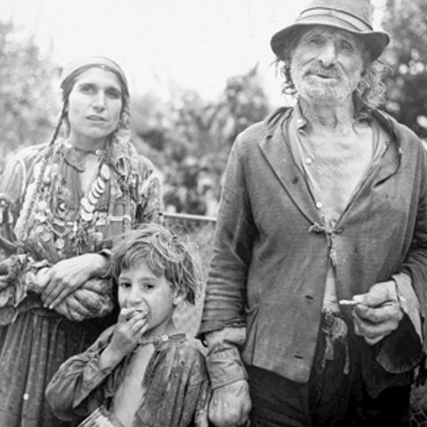 Ţiganii Romaniei: ai noştri, ai Europei? Nici măcar ai lor