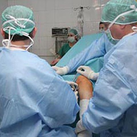 Sindicaliştii din Sănătate resping decizia Guvernului de a reduce cu 20% personalul bugetar