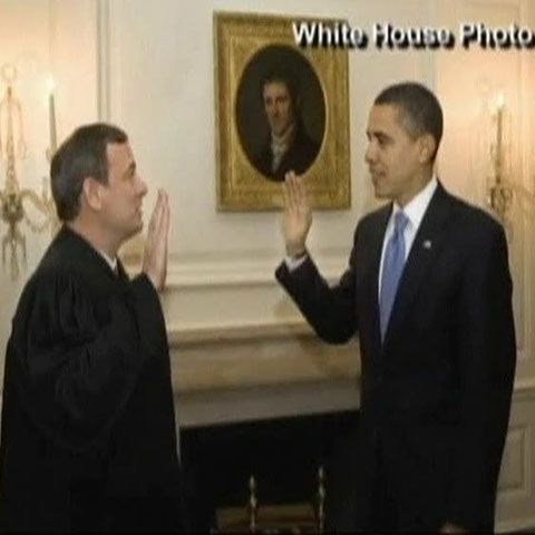 Obama a mai depus o dată jurământul de preşedinte al SUA 