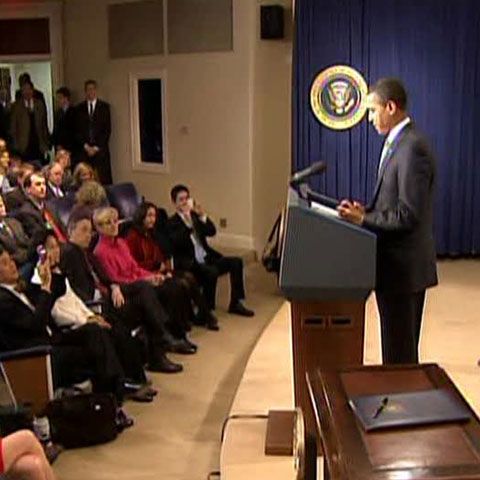 Noul preşedinte american a decis îngheţarea salariilor mari de la Casa Albă