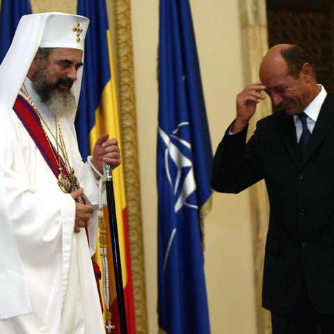 Traian Băsescu şi Emil Boc au participat la slujba dedicată Unirii Principatelor, la Patriarhie