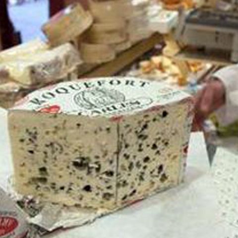 Războiul brânzei loveşte în Coca Cola