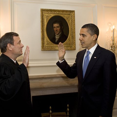 Îngheţări de salarii la Casa Albă şi restricţii pentru activitatea de lobby