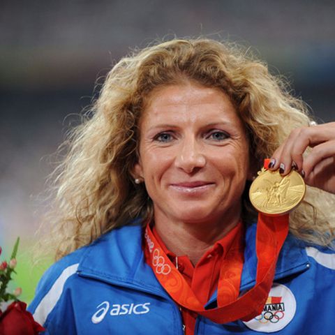 Puşa împlineşte azi 39 de ani! 