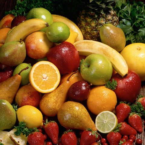 Românii consumă, în mare parte, alimente din import 