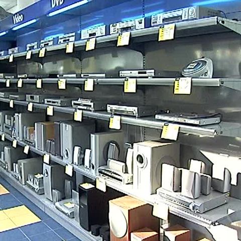 Electronicele şi electrocasnicele s-au ieftinit cu 10-30% 