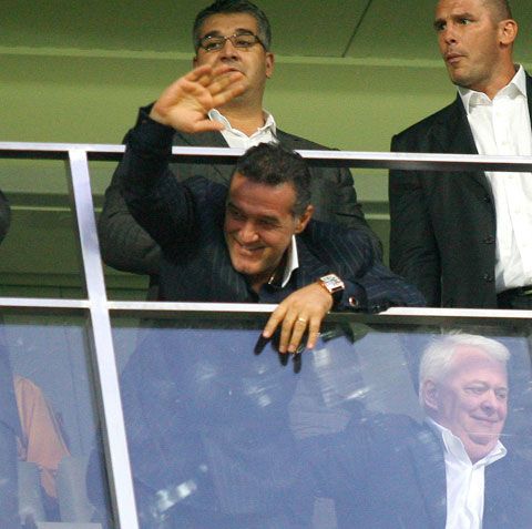 Becali: "Dacă voi fi găsit vinovat în "Valiza", se va ajunge ca UEFA să excludă toate echipele româneşti din competiţiile europene"