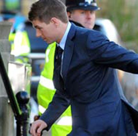 Liverpool: Steven Gerrard a pledat nevinovat la acuzaţiile de agresiune 