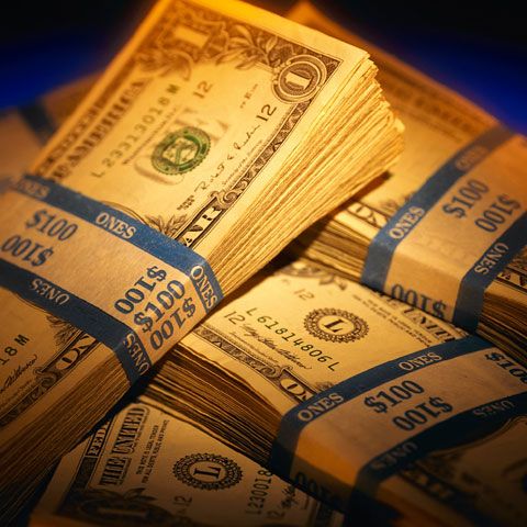 Angajatorii întârzie virarea banilor pentru pensiile private obligatorii 