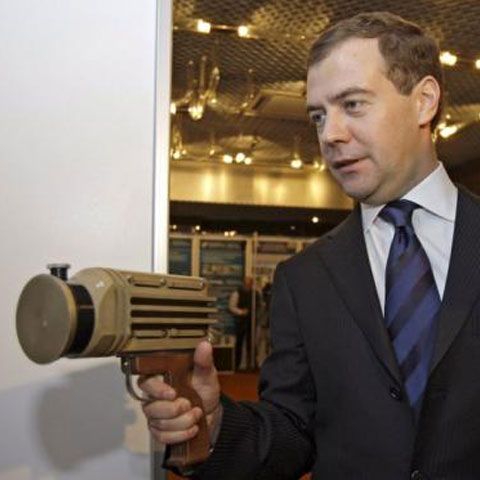 Rusia vede o "topire a gheţii" în relaţiile sale cu NATO