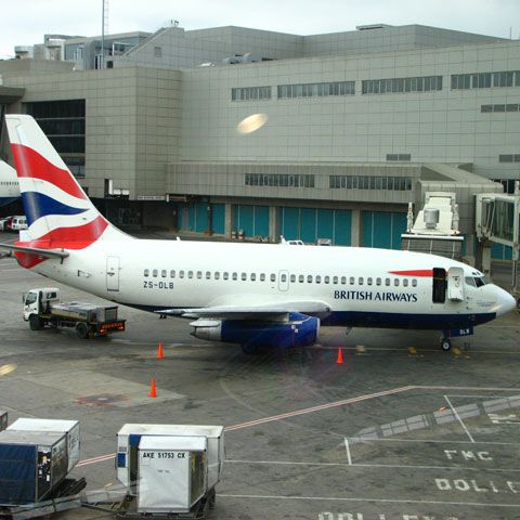 Un avion British Airways a aterizat de urgenţă în Nigeria din cauza unui motor care luase foc