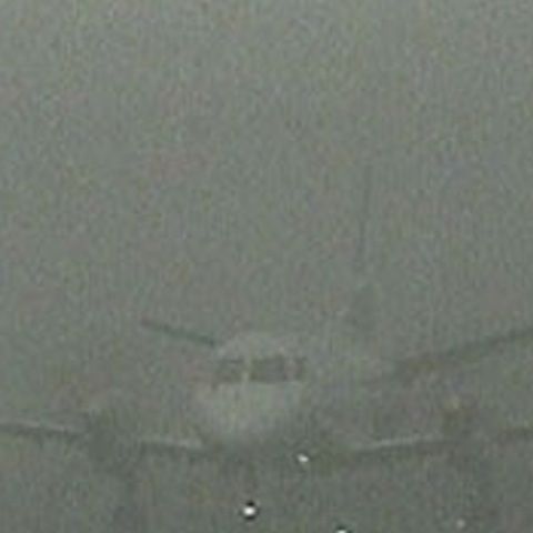 Aeroportul din Sibiu a fost închis din cauza ceţii