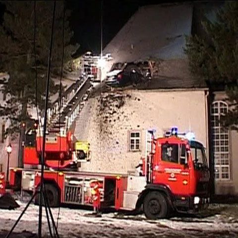 Un şofer din Germania a ajuns cu maşina în podul unei biserici - VEZI VIDEO