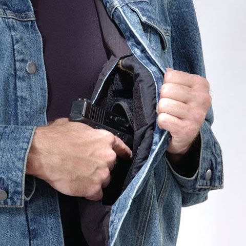 Doi tineri au murit într-un incident armat vizând un grup de elevi străini în SUA